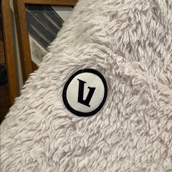 Vuori Women’s Cozy Sherpa Popover size Small - Picture 8 of 9